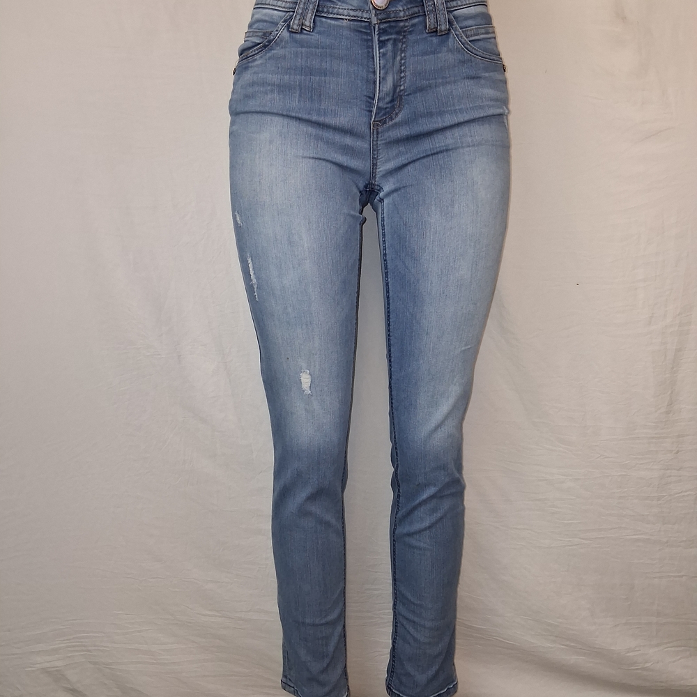 Democracy Light Wash Skinny Jeans with Subtle Distress Size 2 - Picture 3 of 16